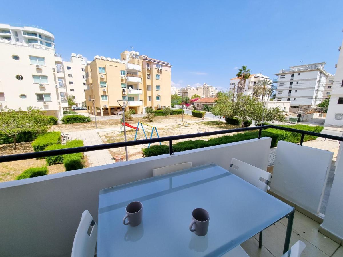Seaside Heaven Apartment With Pool Ларнака Экстерьер фото